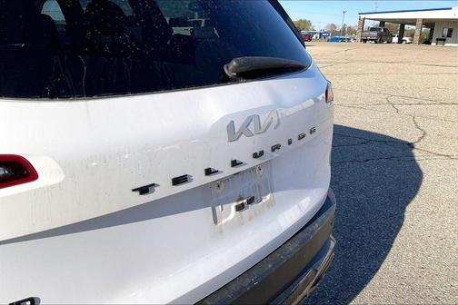 Glacial White Pearl 2022 Kia Telluride EX