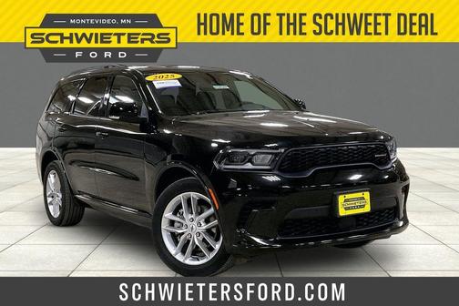 DB Black Crystal Clearcoat 2025 Dodge Durango GT