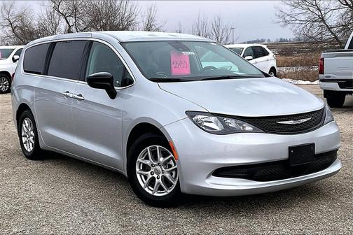 2024 Chrysler Voyager LX