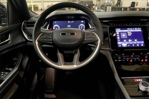 2024 Jeep Grand Cherokee L Laredo