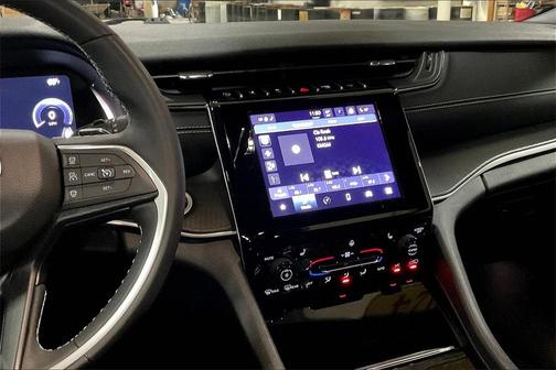 2024 Jeep Grand Cherokee L Laredo