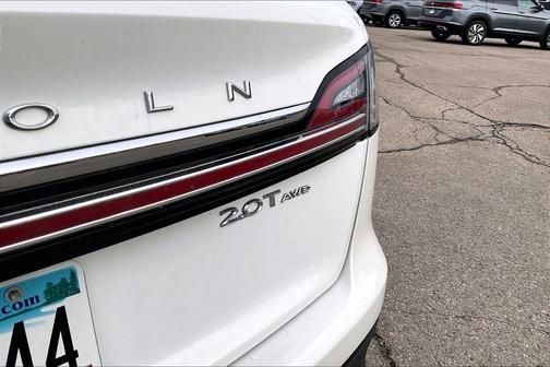 2020 Lincoln Nautilus Reserve