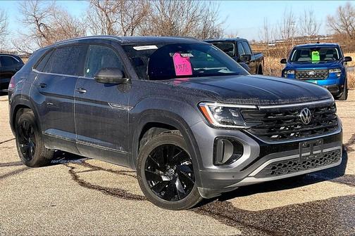 2025 Volkswagen Atlas Cross Sport 2.0T SE w/Technology