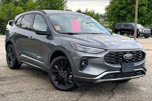 Gray Metallic 2025 Ford Escape ST-Line Elite