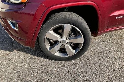 Velvet Red Pearlcoat 2016 Jeep Grand Cherokee Overland