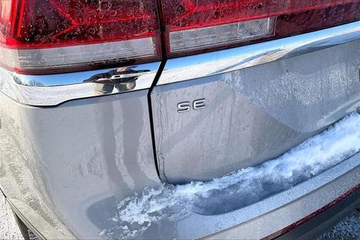 2025 Volkswagen Atlas 2.0T SE