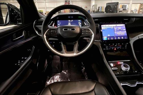 Silver Zynith 2025 Jeep Grand Cherokee 4xe Base