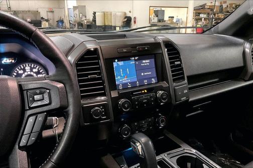 Black Metallic 2019 Ford F-150 XLT