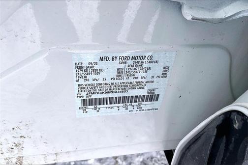 2024 Ford Edge Titanium