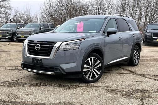 2023 Nissan Pathfinder Platinum