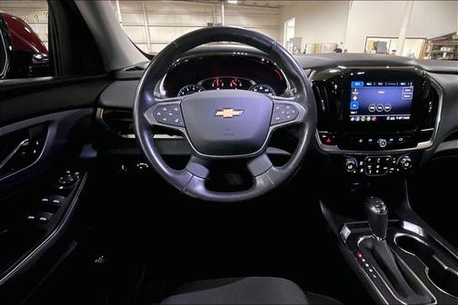 Cajun Red Tintcoat 2020 Chevrolet Traverse LT Cloth