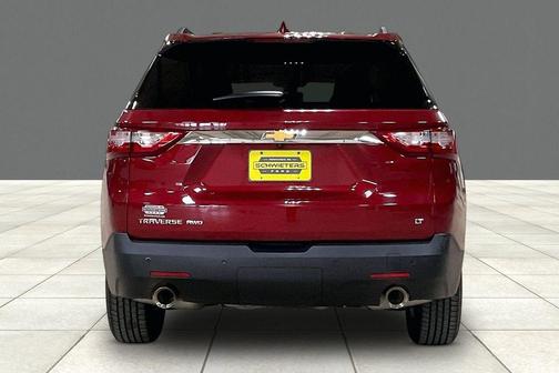 Cajun Red Tintcoat 2020 Chevrolet Traverse LT Cloth