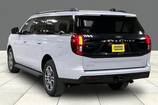 Space Silver 2026 Ford Expedition Max Active