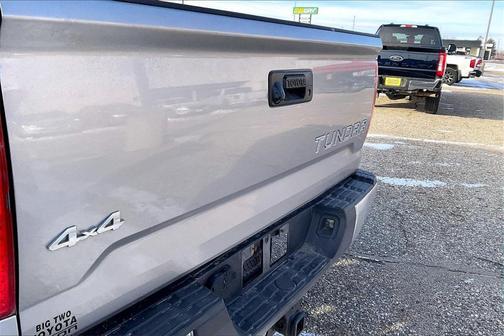 2015 Toyota Tundra SR5