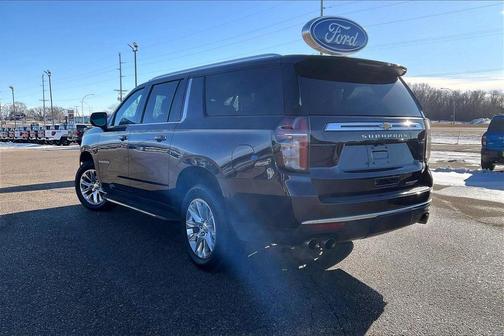 2023 Chevrolet Suburban Premier