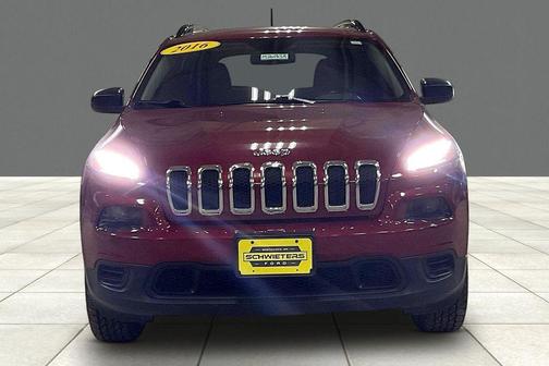 2016 Jeep Cherokee Sport