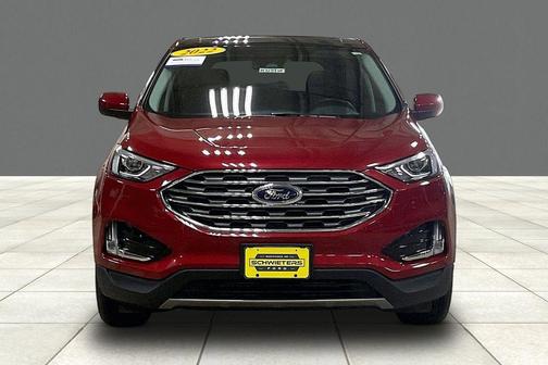 Red Metallic 2022 Ford Edge SEL