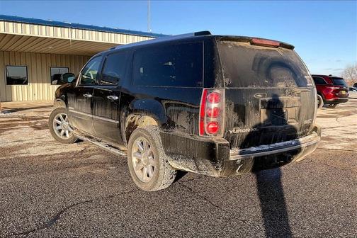 2010 GMC Yukon XL 1500 Denali