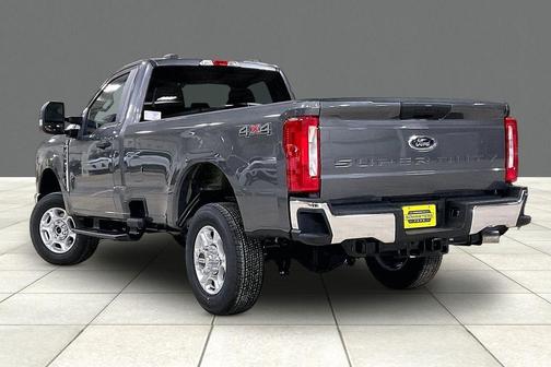 2026 Ford F-350 XLT
