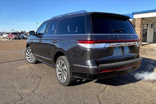 2023 Lincoln Navigator Reserve