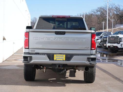 Sterling Gray Metallic 2024 Chevrolet Silverado 2500 High Country