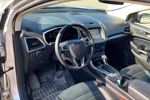 Ingot Silver 2017 Ford Edge SEL