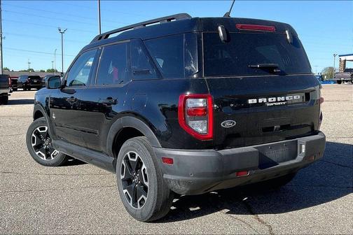 Shadow Black 2024 Ford Bronco Sport Outer Banks