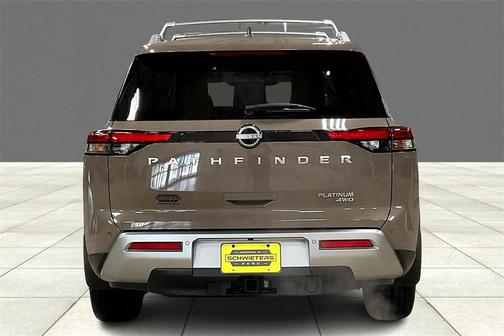 2024 Nissan Pathfinder Platinum