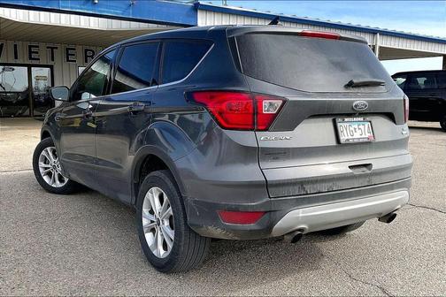 Magnetic 2019 Ford Escape SE