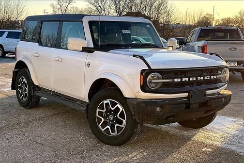2022 Ford Bronco Outer Banks