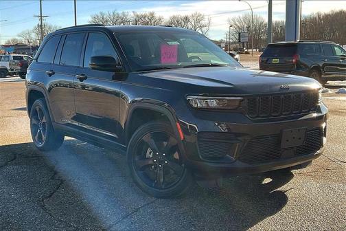 2023 Jeep Grand Cherokee Altitude