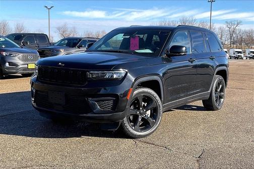2023 Jeep Grand Cherokee Altitude