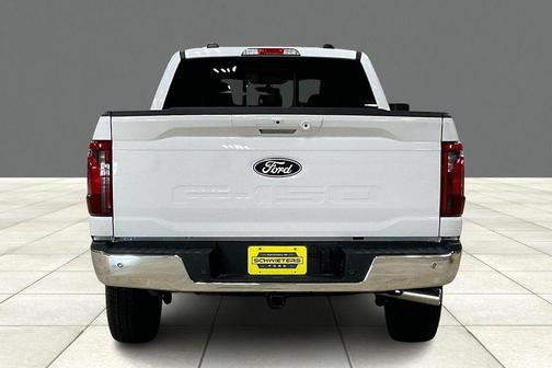 Oxford White 2025 Ford F-150 XLT