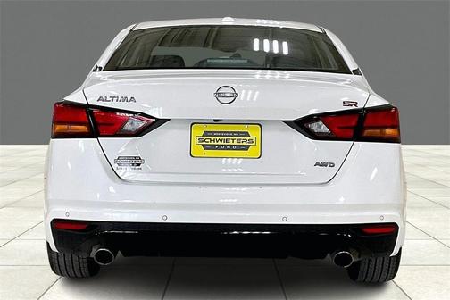 2025 Nissan Altima SR