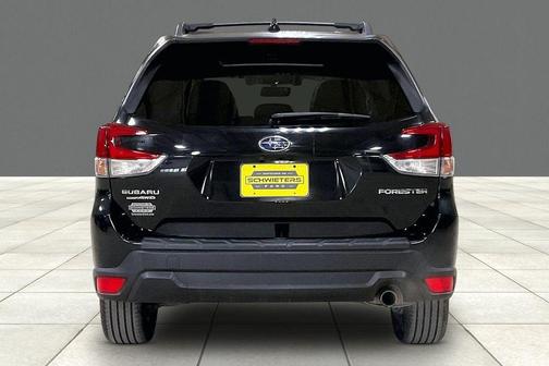 Crystal Black Silica 2019 Subaru Forester Limited
