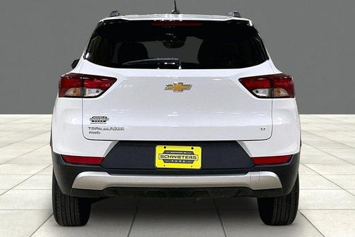 Summit White 2025 Chevrolet Trailblazer LT