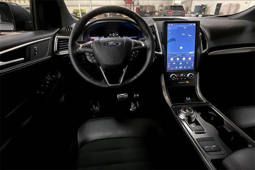 2024 Ford Edge ST Line