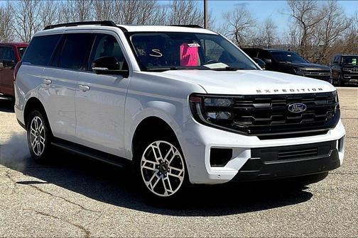 2025 Ford Expedition Active