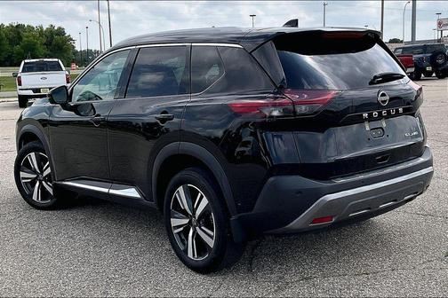 Black 2023 Nissan Rogue SL
