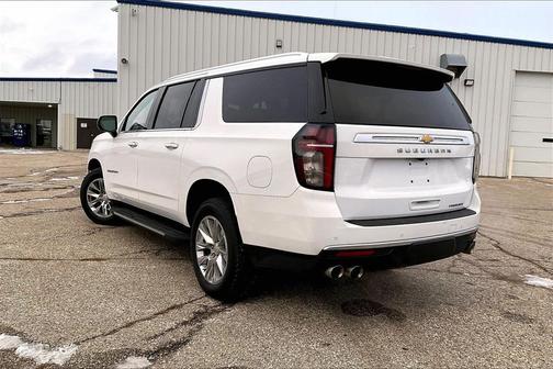 2023 Chevrolet Suburban Premier