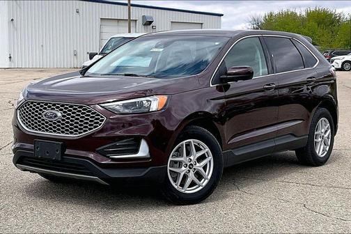 Burgundy 2023 Ford Edge SEL