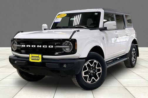Oxford White 2022 Ford Bronco Outer Banks
