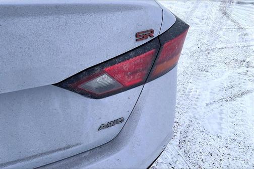 2025 Nissan Altima SR