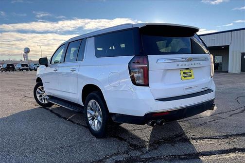2023 Chevrolet Suburban Premier