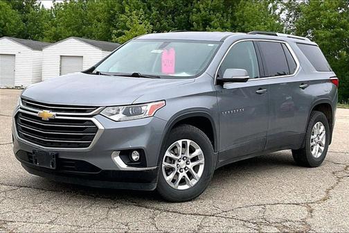 Satin Steel Metallic 2018 Chevrolet Traverse LT Cloth
