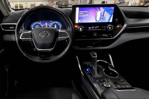 2023 Toyota Highlander Platinum