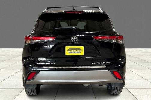 2023 Toyota Highlander Platinum