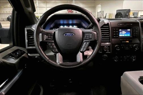Oxford White 2017 Ford F-150 XLT