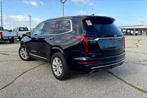 2023 Cadillac XT6 Luxury AWD