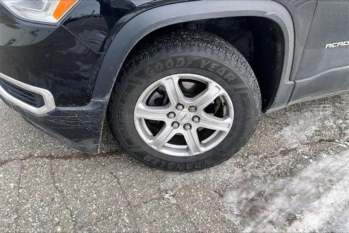 2018 GMC Acadia SLE-1